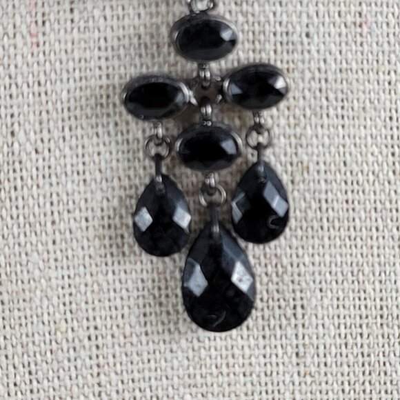 Vintage Carolee Jet Black Glass Collar Necklace 14" Teardrop Pendant Memory Wire - Picture 2 of 9